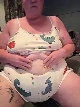 Snapshot of Curvy-BellaXXX chatting on 28, 7, 2026 Curvy-BellaXXX online show from 28, 7, 2026