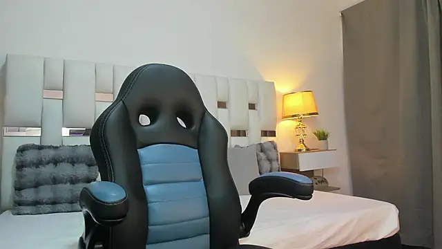 Snapshot of Estrella_Castillo chatting on 22, 7, 2026 Estrella Castillo online show from 22, 7, 2026