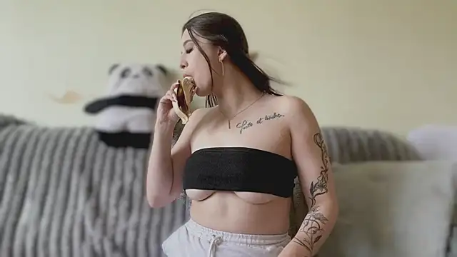 Amberdeliz online show from 6, 8, 2026