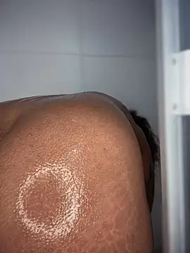 riri brunnete online show from 11, 9, 2025