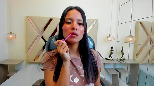 Ivonne Latina online show from 23, 7, 2026