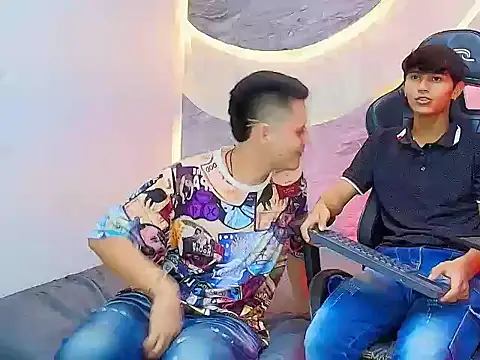 Snapshot of Benjamin_Alam chatting on 23, 7, 2026 Benjamin Alam online show from 23, 7, 2026