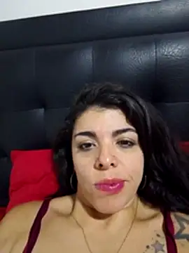 Snapshot of LUNA_x19 chatting on 25, 7, 2026 LUNA x19 online show from 25, 7, 2026