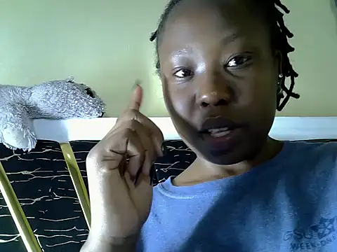 Snapshot of Misslovvie chatting on 25, 7, 2026 Misslovvie online show from 25, 7, 2026