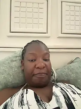 curvyreen online show from 6, 8, 2026