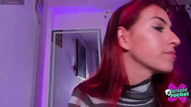 jessierocketx online show from 28, 10, 2025