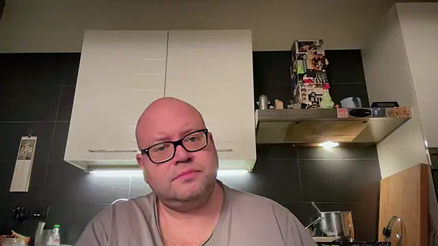 theitalianbear online show from 23, 12, 2024