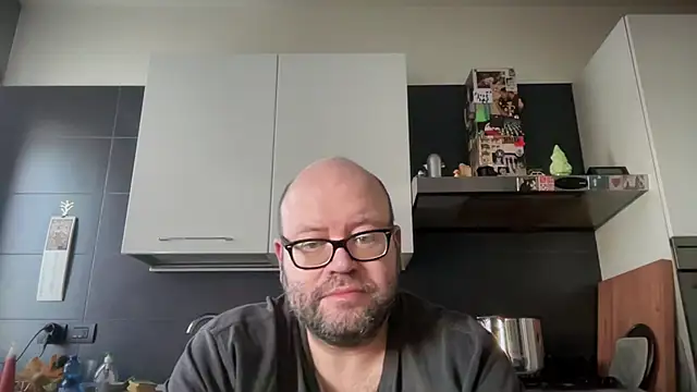 theitalianbear online show from 12, 10, 2025