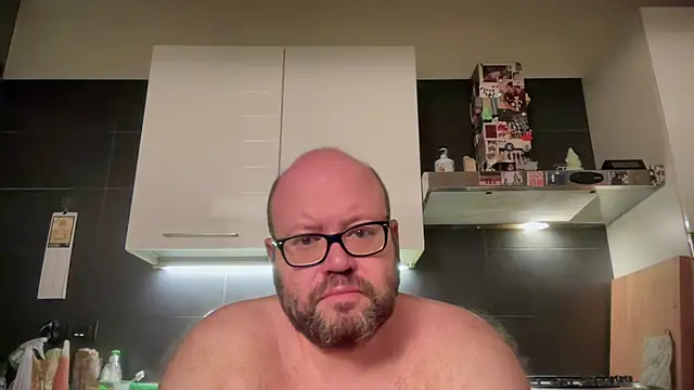 Snapshot of theitalianbear chatting on 18, 6, 2026 theitalianbear online show from 18, 6, 2026