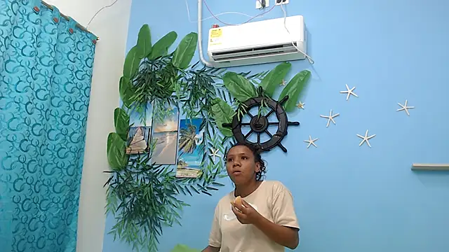 Snapshot of vanessa18nice chatting on 29, 7, 2026 vanessa18nice online show from 29, 7, 2026