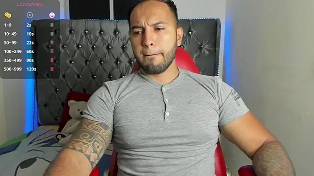 Snapshot of mrloganfuck1 chatting on 25, 3, 2026 mrloganfuck1 online show from 25, 3, 2026