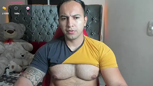 Snapshot of mrloganfuck1 chatting on 2, 5, 2026 mrloganfuck1 online show from 2, 5, 2026
