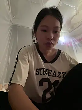 Snapshot of -vinoi- chatting on 31, 7, 2026 -vinoi- online show from 31, 7, 2026