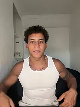Snapshot of Biut_Bruschi1 chatting on 29, 7, 2026 Biut Bruschi1 online show from 29, 7, 2026
