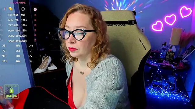 Snapshot of EllieFantastique chatting on 17, 3, 2026 EllieFantastique online show from 17, 3, 2026