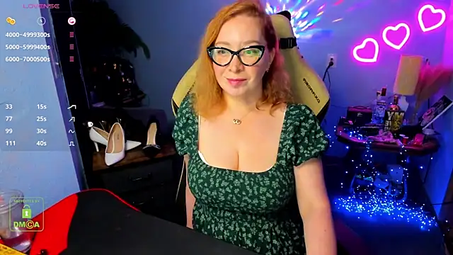 Snapshot of EllieFantastique chatting on 6, 4, 2026 EllieFantastique online show from 6, 4, 2026