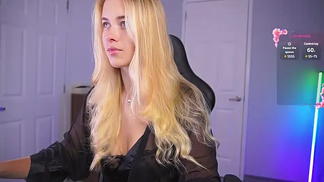 DanikaDillan online show from 24, 1, 2025