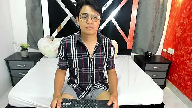 Snapshot of NicoVega69 chatting on 5, 8, 2026 NicoVega69 online show from 5, 8, 2026