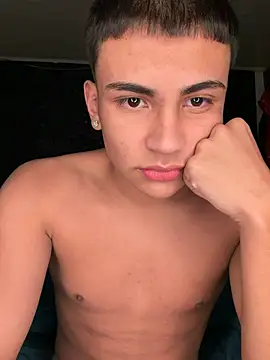 Snapshot of baby_dan chatting on 4, 8, 2026 baby dan online show from 4, 8, 2026