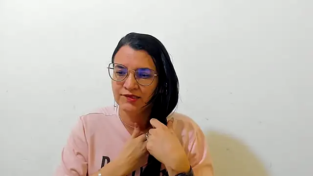 MARILYN GARCIA online show from 4, 12, 2025