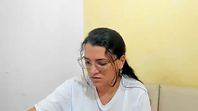 Snapshot of MARILYN_GARCIA chatting on 1, 4, 2026 MARILYN GARCIA online show from 1, 4, 2026