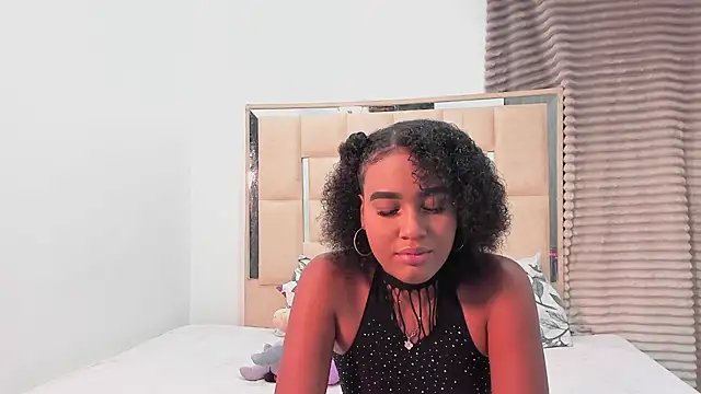 Snapshot of wenndywilliamss chatting on 6, 8, 2026 wenndywilliamss online show from 6, 8, 2026