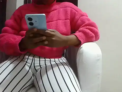 Snapshot of Naughtybadgal22 chatting on 6, 8, 2026 Naughtybadgal22 online show from 6, 8, 2026