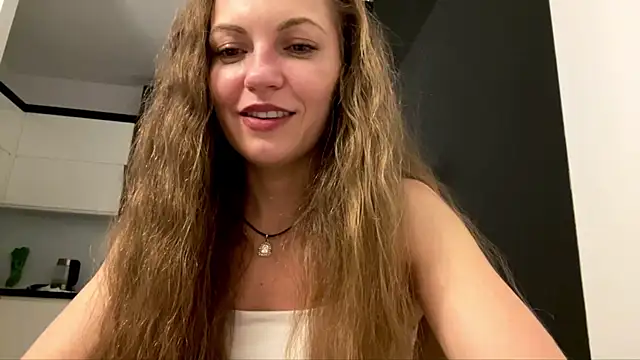Snapshot of meowmariana chatting on 8, 8, 2026 meowmariana online show from 8, 8, 2026