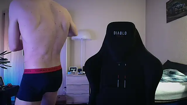 Snapshot of slaveboy2016@xh chatting on 30, 5, 2026 slaveboy2016xh online show from 30, 5, 2026