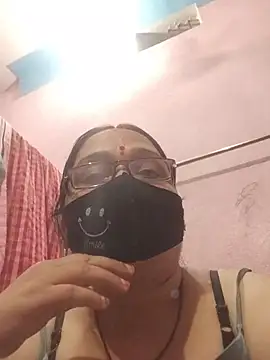 Snapshot of Desi_sugar chatting on 8, 8, 2026 Desi sugar online show from 8, 8, 2026