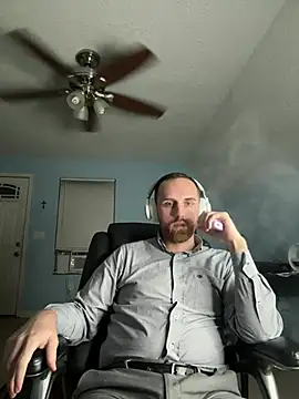 Snapshot of Drewsplayroom chatting on 10, 8, 2026 Drewsplayroom online show from 10, 8, 2026