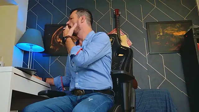 ChrisKox online show from 13, 10, 2025