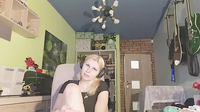 karmija online show from 10, 1, 2025