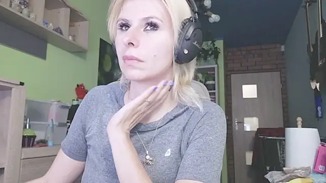 karmija online show from 24, 11, 2025