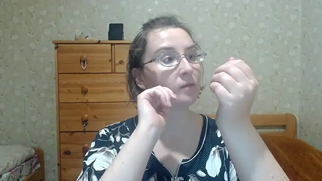 Snapshot of Smart_Rose chatting on 7, 10, 2025 Smart Rose online show from 7, 10, 2025