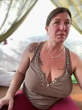 Snapshot of Natali_UA chatting on 1, 4, 2026 Natali UA online show from 1, 4, 2026