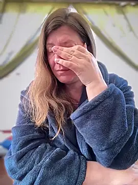 Snapshot of Natali_UA chatting on 17, 4, 2026 Natali UA online show from 17, 4, 2026