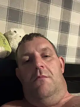 Snapshot of Eddieh2k7 chatting on 10, 10, 2025 Eddieh2k7 online show from 10, 10, 2025