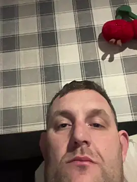 Snapshot of Eddieh2k7 chatting on 2, 3, 2026 Eddieh2k7 online show from 2, 3, 2026