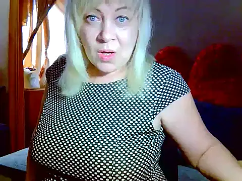 Snapshot of AgoniA7 chatting on 2, 4, 2026 AgoniA7 online show from 2, 4, 2026