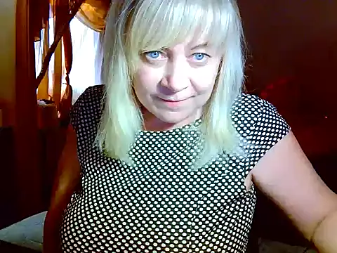 Snapshot of AgoniA7 chatting on 4, 4, 2026 AgoniA7 online show from 4, 4, 2026