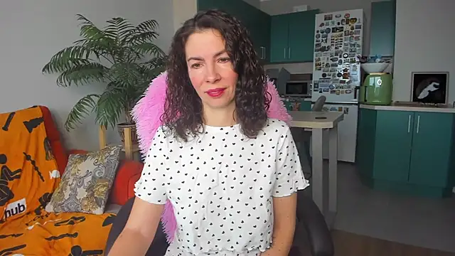 ChristinaGlory online show from 12, 3, 2025