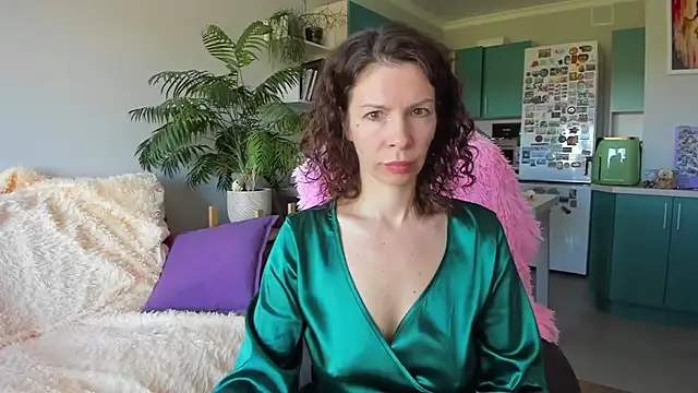 Snapshot of ChristinaGlory chatting on 8, 5, 2026 ChristinaGlory online show from 8, 5, 2026