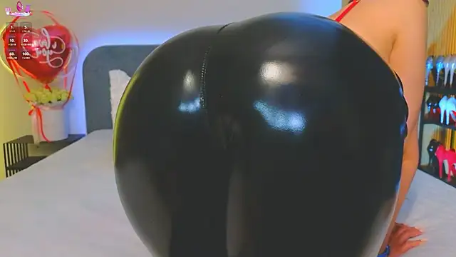 Kira from UA online show from 13, 2, 2026