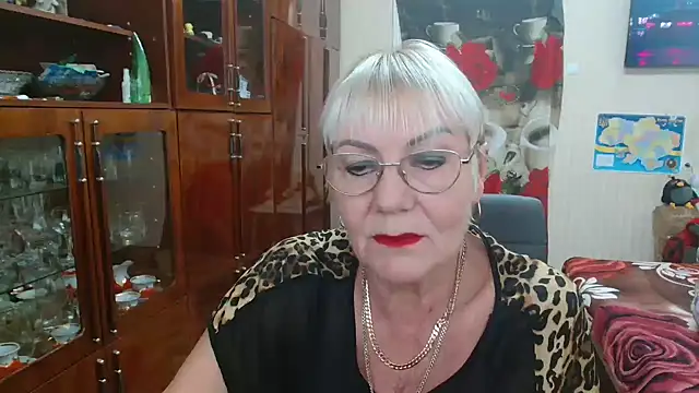 Snapshot of JenaCheim chatting on 9, 11, 2025 JenaCheim online show from 9, 11, 2025