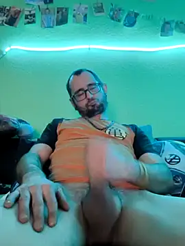 Snapshot of Steveschaw chatting on 4, 2, 2025 Steveschaw online show from 4, 2, 2025