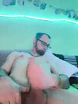 Snapshot of Steveschaw chatting on 7, 2, 2025 Steveschaw online show from 7, 2, 2025