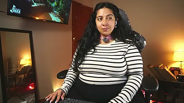 Snapshot of coraline_latin chatting on 18, 3, 2026 coraline latin online show from 18, 3, 2026