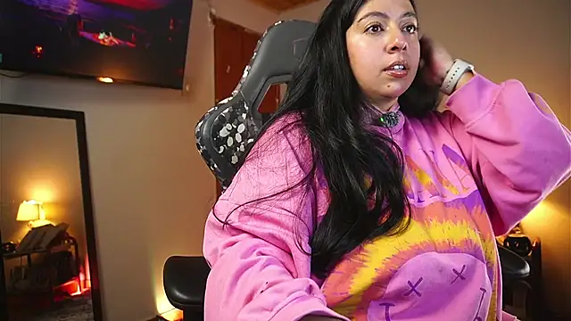 Snapshot of coraline_latin chatting on 11, 4, 2026 coraline latin online show from 11, 4, 2026