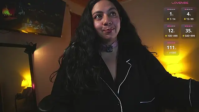 Snapshot of coraline_latin chatting on 13, 7, 2026 coraline latin online show from 13, 7, 2026